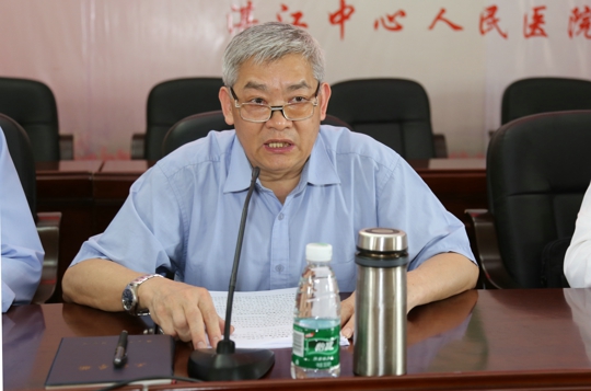 程仁光副书记作2014年党风廉政建设和纠风工作总结报告