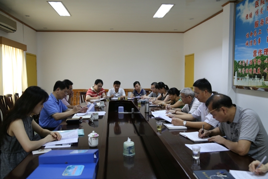 市卫计局检查组到我院检查党风廉政建设贯彻落实情况(周东摄)